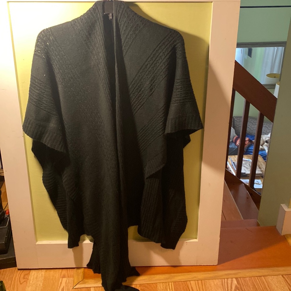Black Shrug